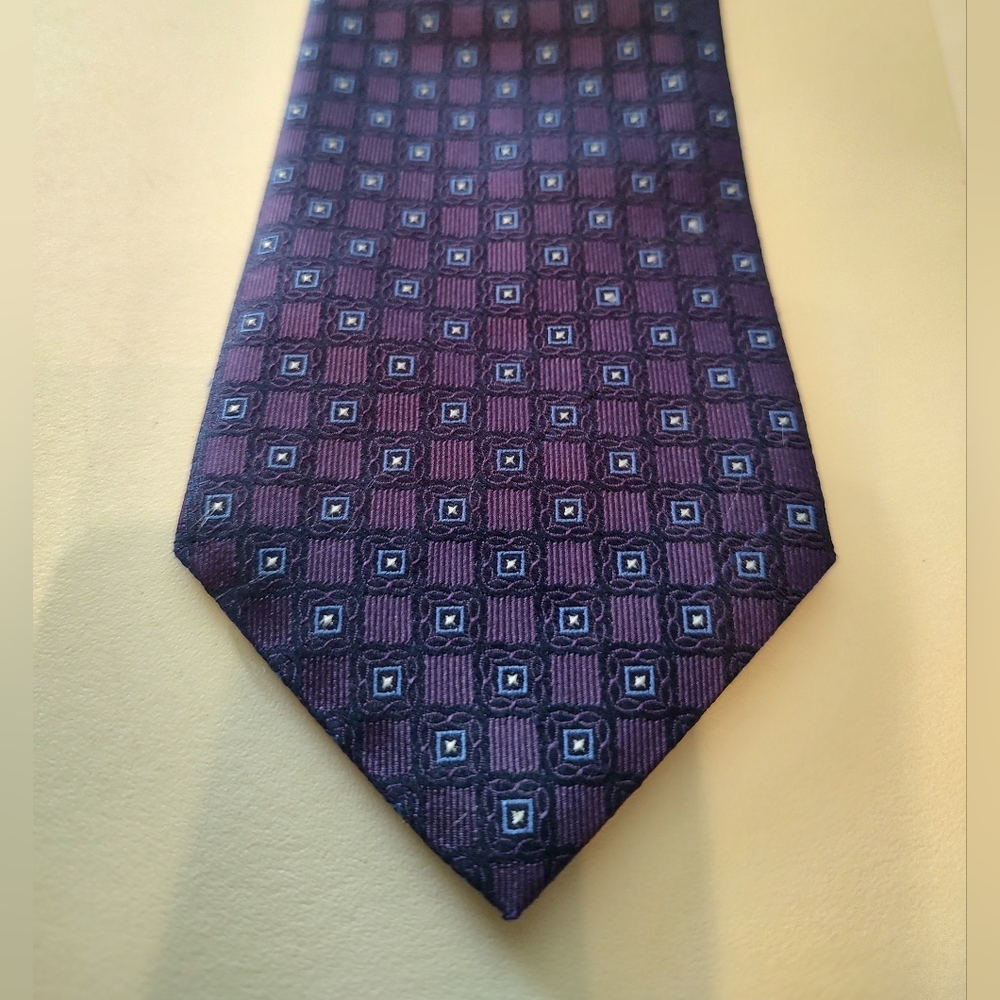 Kirkland Signature Tie 100% Silk Purple Plaid Necktie Classic Checkered 2464